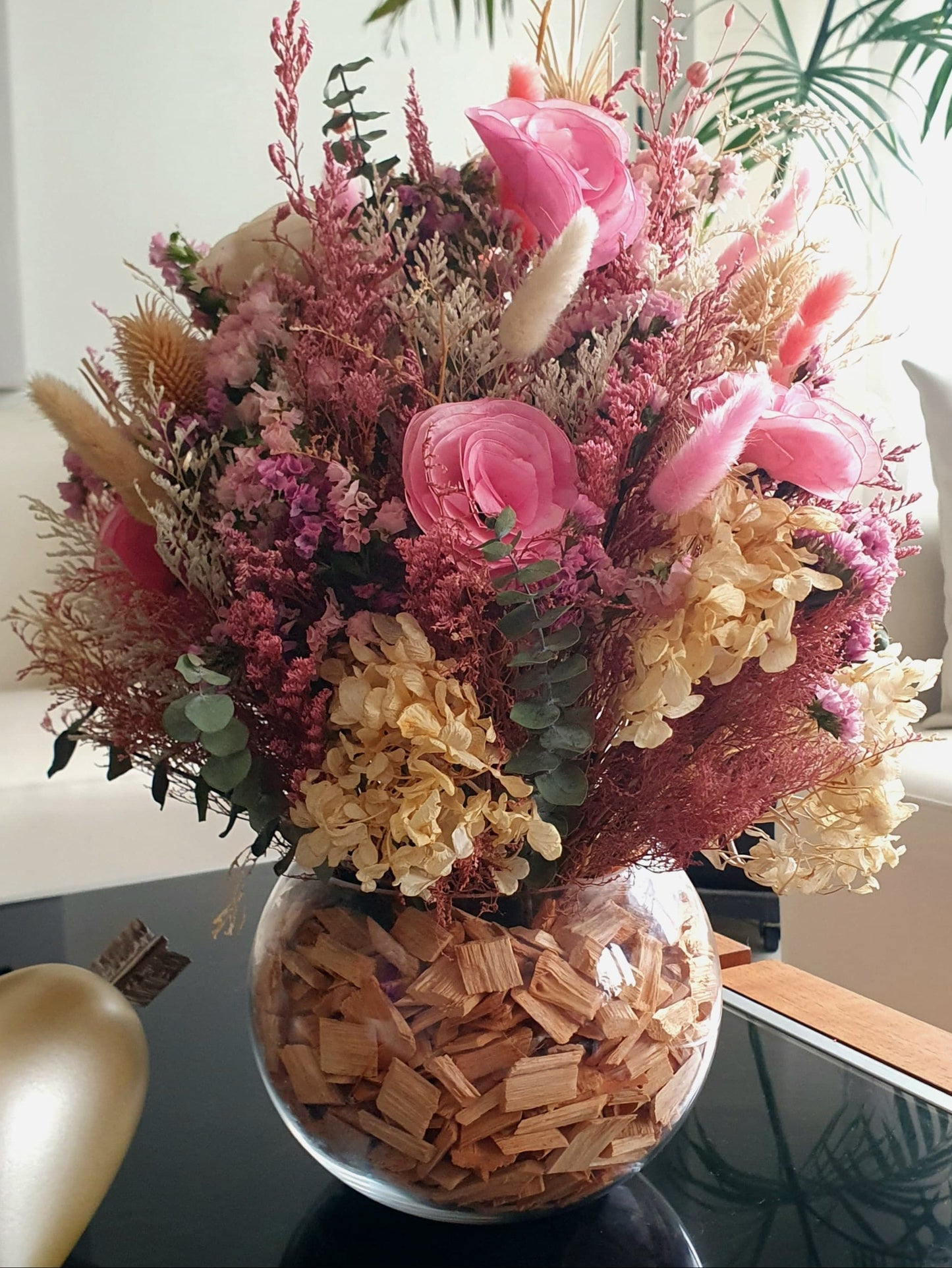 Arreglo de flores secas Nacarado acentos rosa