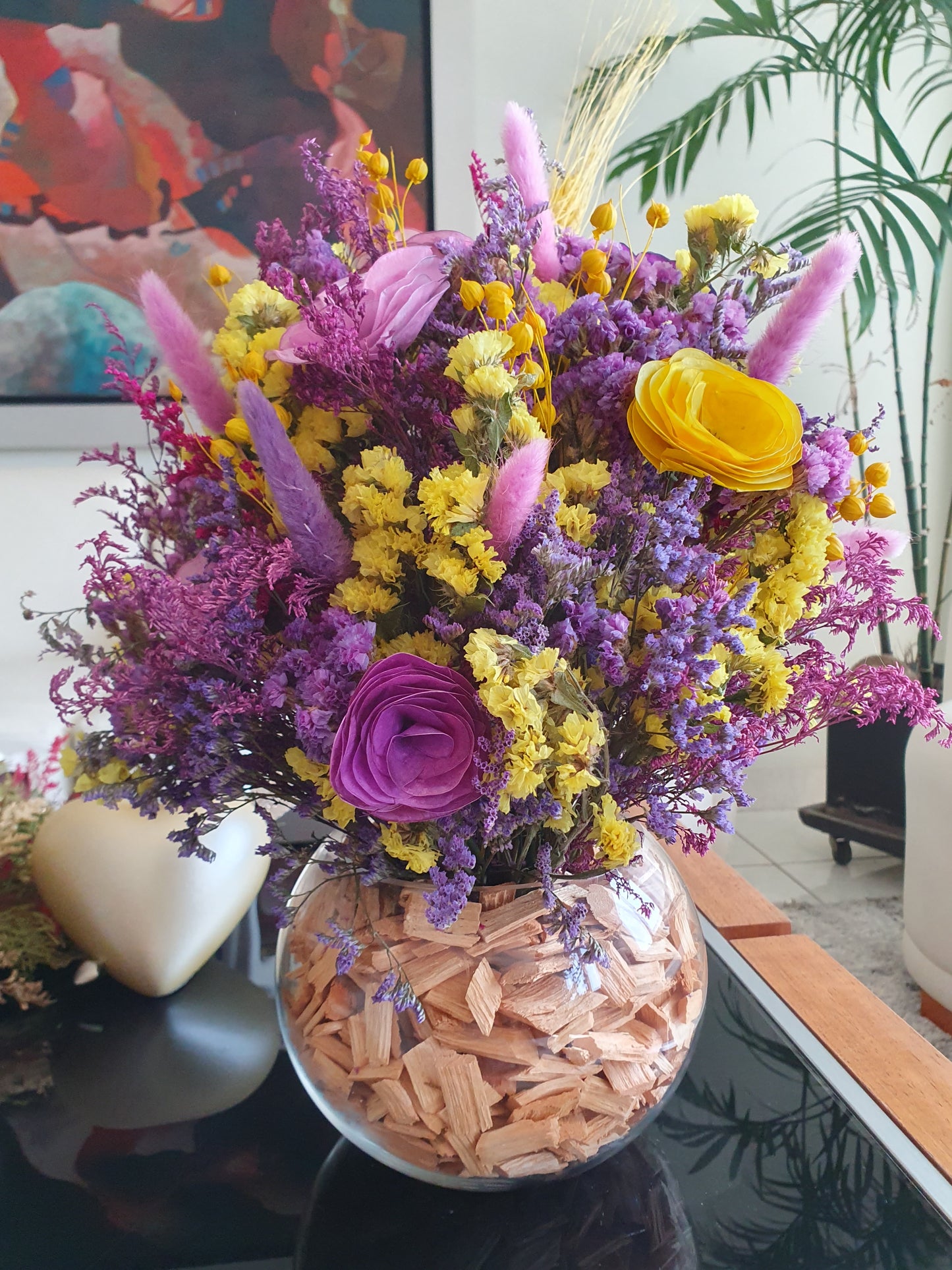 Arreglo de flores secas lila amarillo