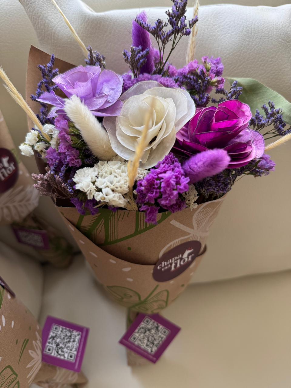 Ramo mes morado de flores secas