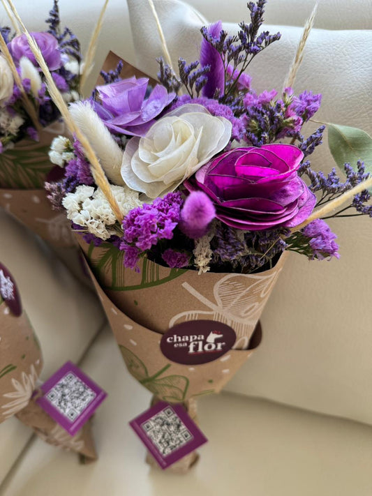 Ramo mes morado de flores secas
