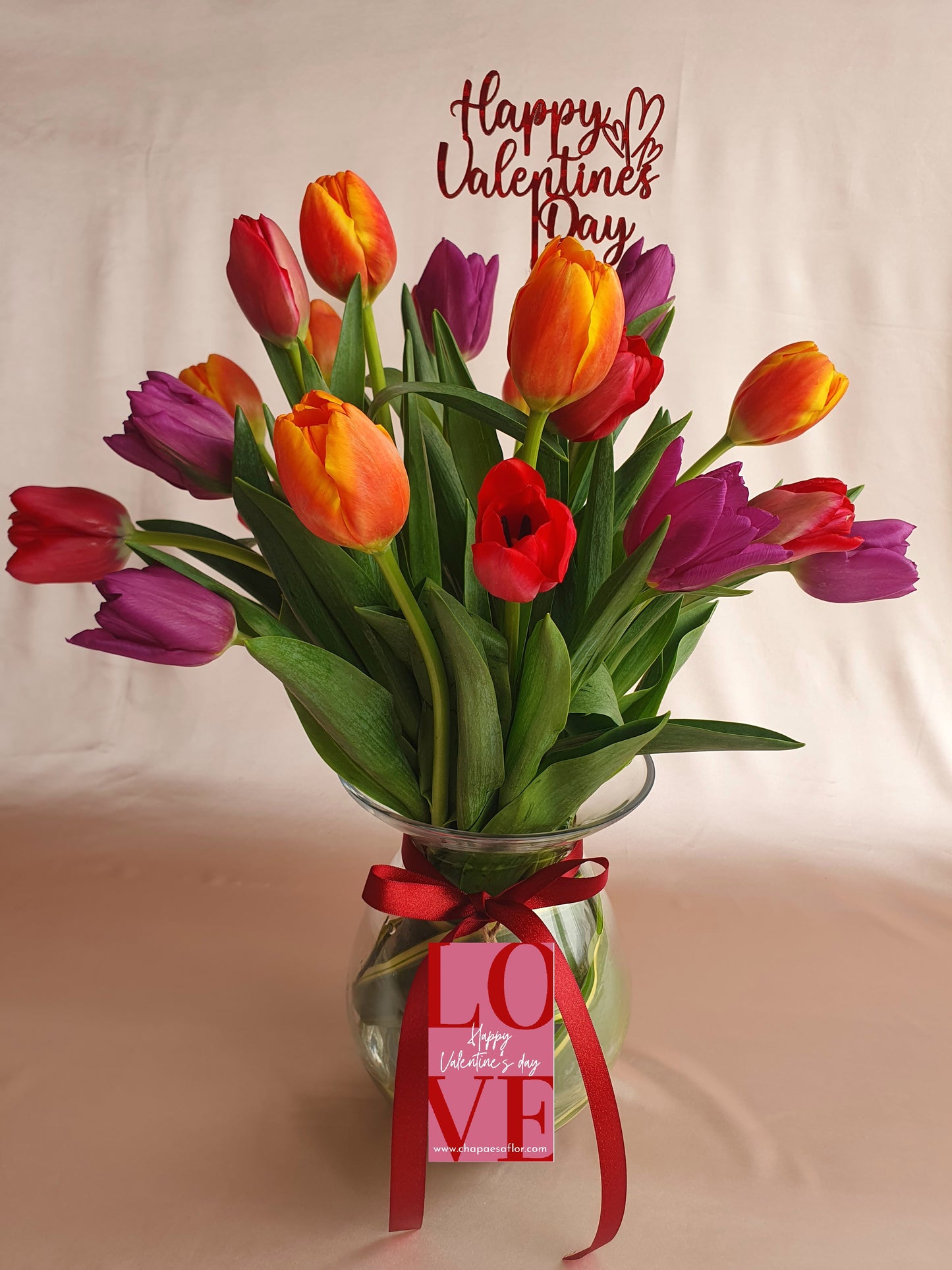 Arreglo – 20 Tulipanes multicolor | Edición San Valentín