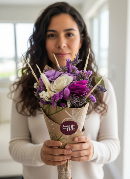 Ramo mediano morado de flores secas