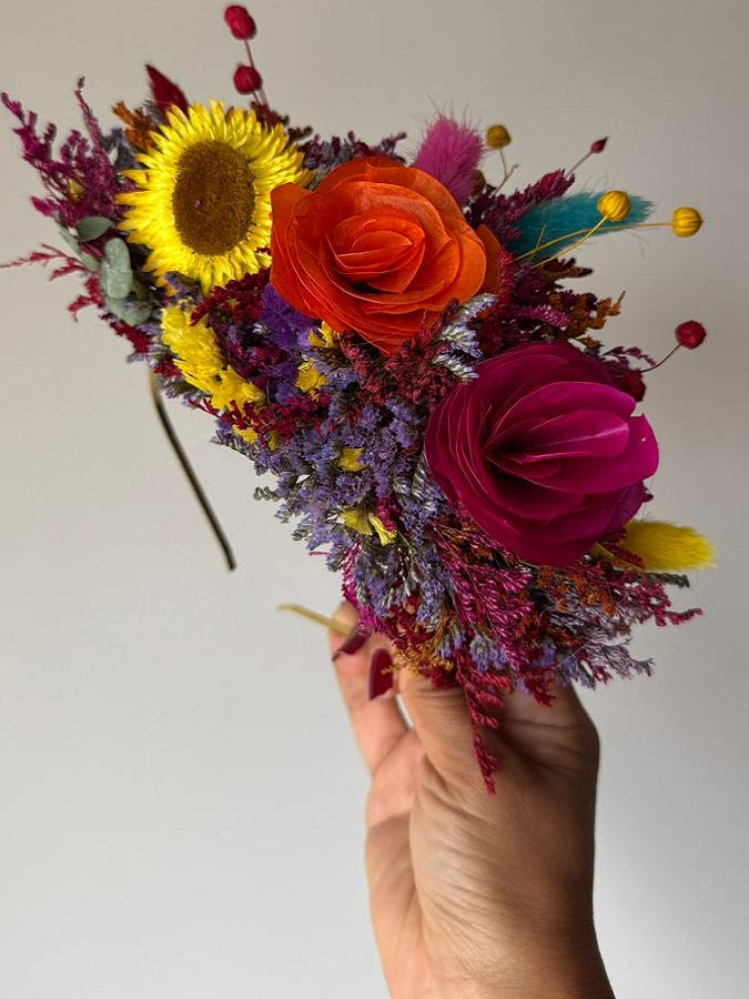 Tiara temática Frida Kahlo flores secas halloween