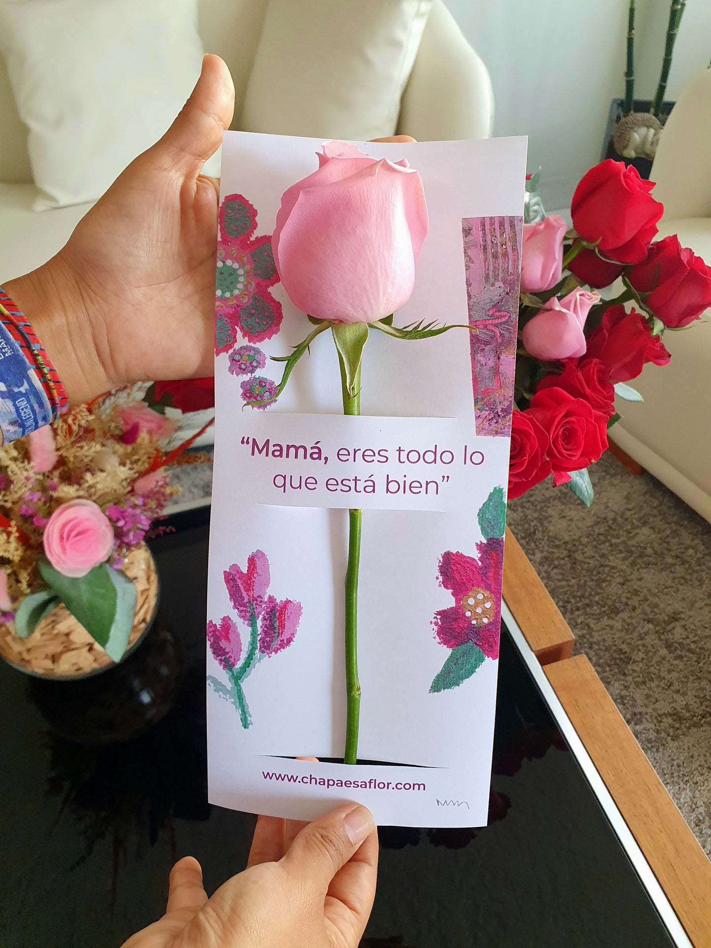 24 Rosas con pieza artística Día de la Madre