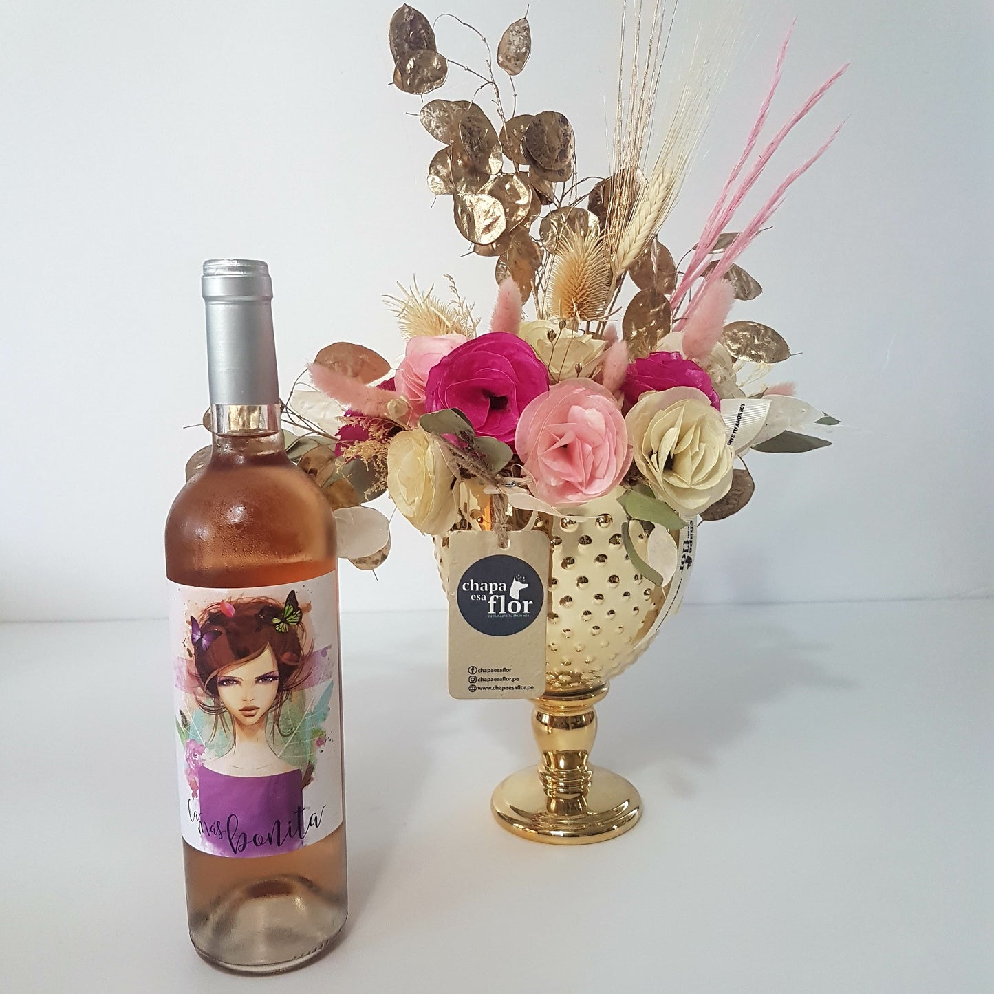 Promoción  Arreglo Warmayanay + Vino Rose La Más Bonita Botella 750 ml